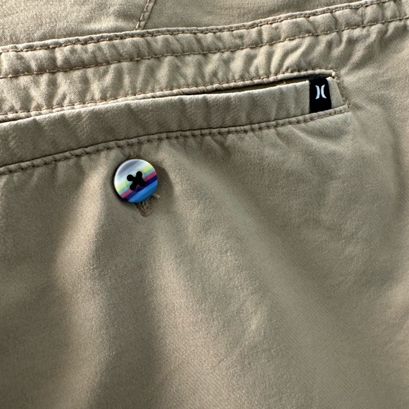 Hurley Shorts Nike Dri Fit Performance Beige Flat Stretch Mens Size 36 - Picture 6 of 7